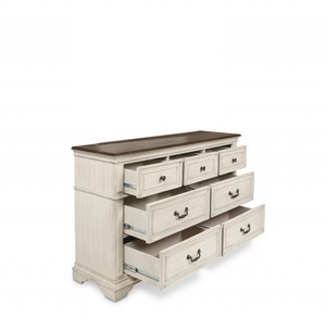 Anastasia Dresser