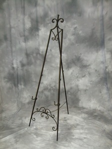 Adjustable Floor Easel